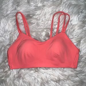 Lululemon like a cloud bra